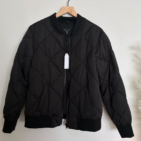 Universal Standard Puffer Bomber Black - Picture 4 of 9